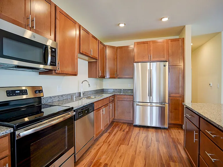 1270 Stonewood Xing — Photo 40