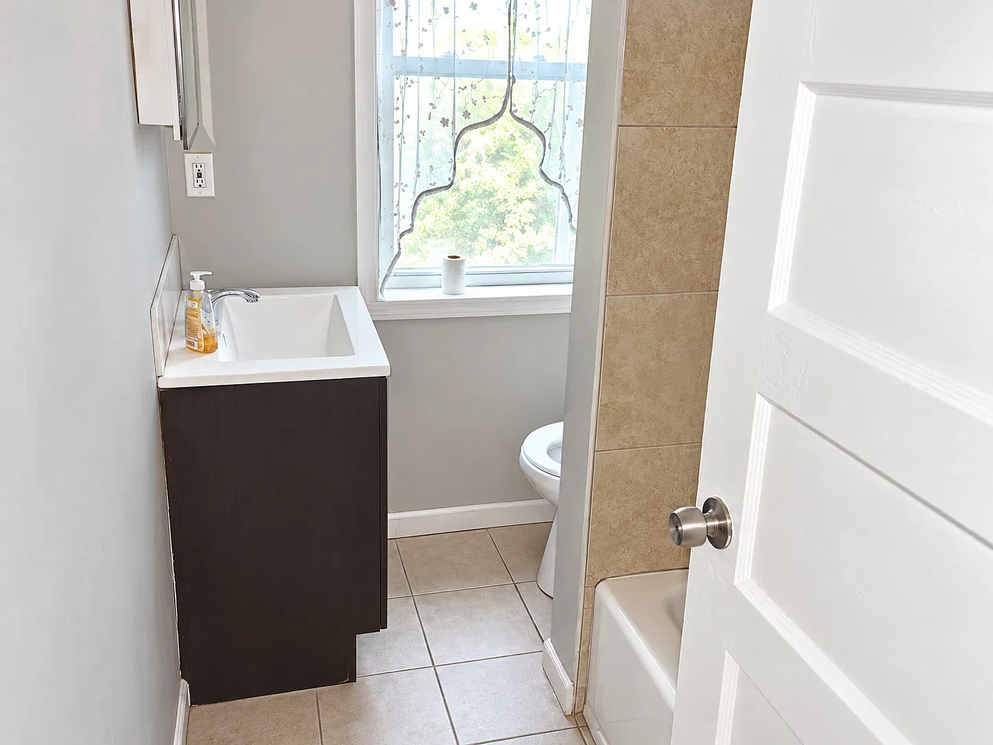 2 bed, $1,699 — Photo 1