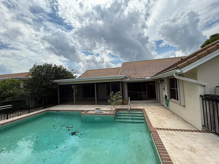 9215 Sun Pointe Dr — Photo 17