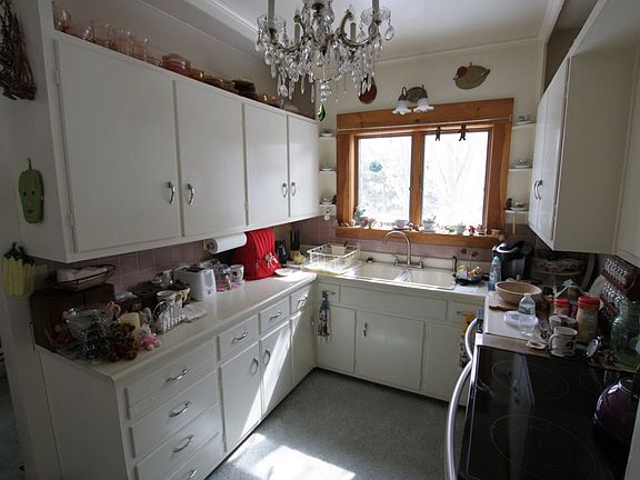 4th image of 11 Caroline St