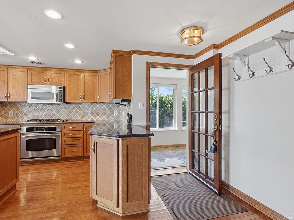 3549 River Rd, photo 18