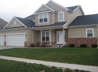3707 Gina Dr, Bloomington, IL