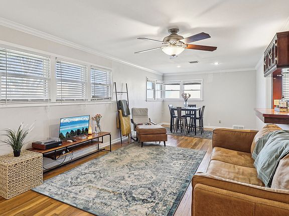 2nd image of 4901 Rector Ave