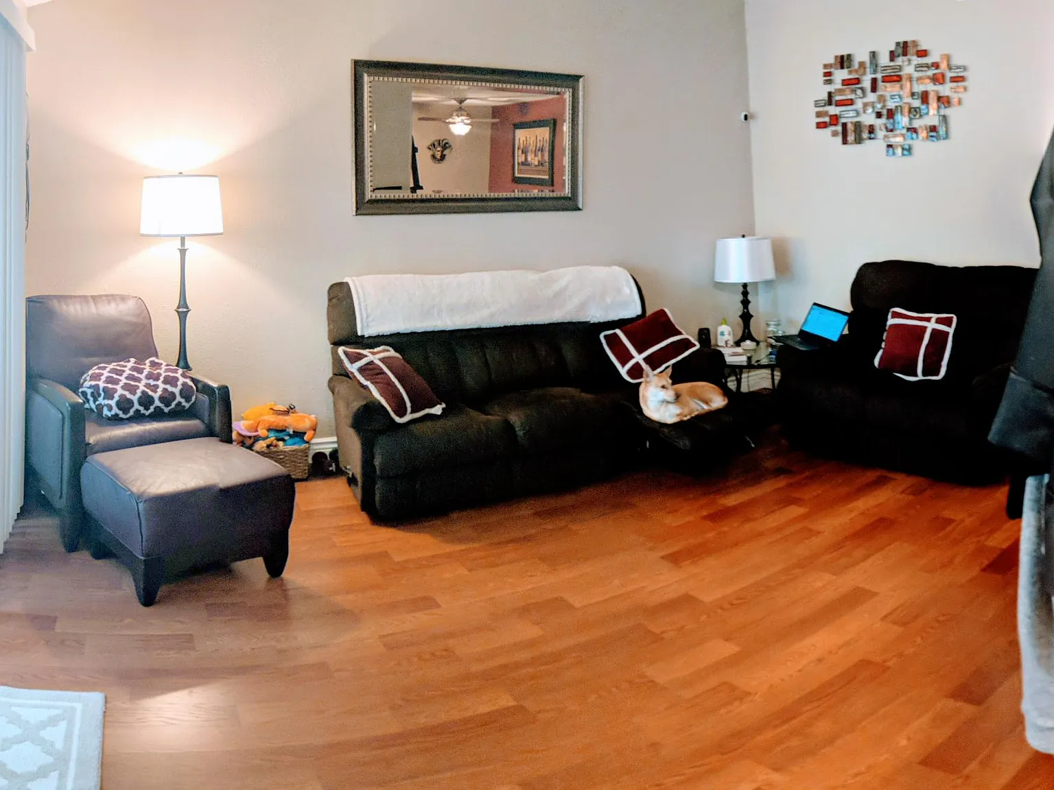 2 bed, 900 sqft, $2,675 — Photo 2