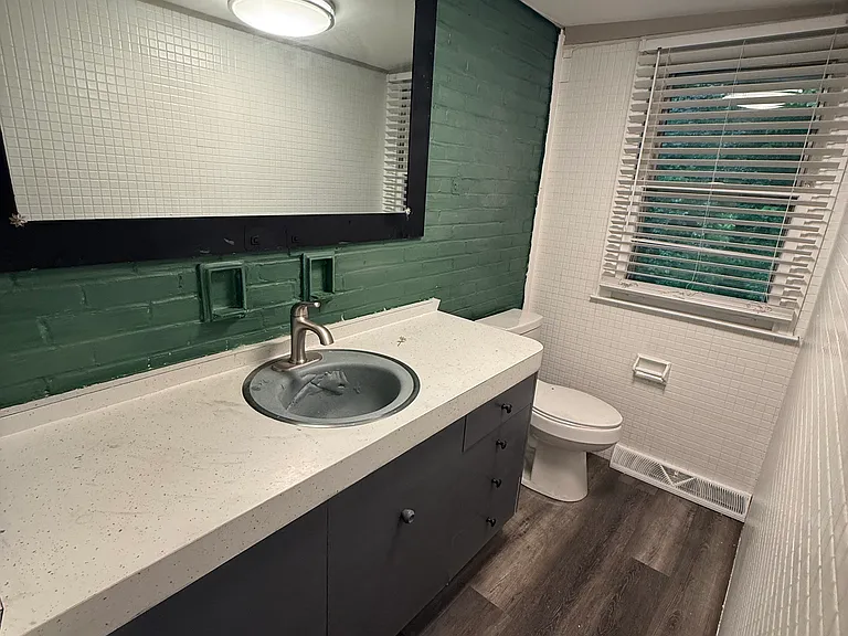 401 Hyde Park Dr — Photo 14