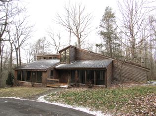 345 River Oak Dr, Marion, VA 24354