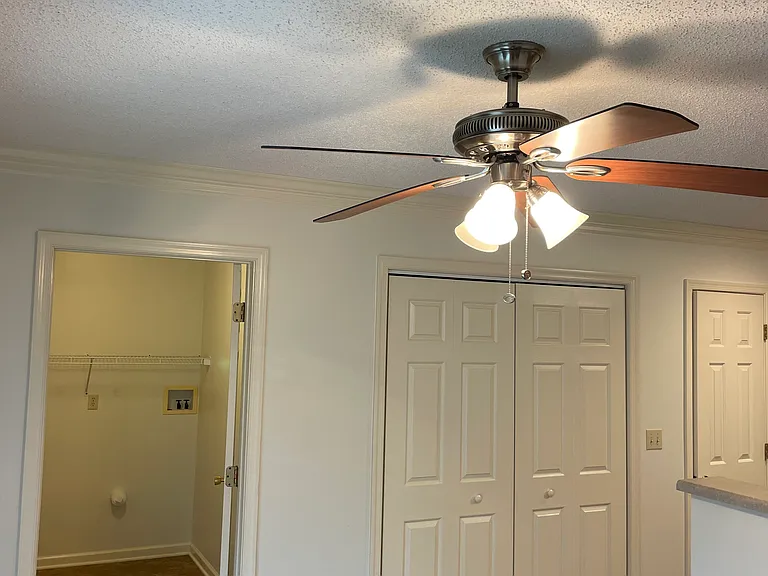 61 Poplar Court Ln #61 — Photo 6
