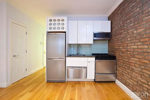 Rented by Miron Properties | media 23