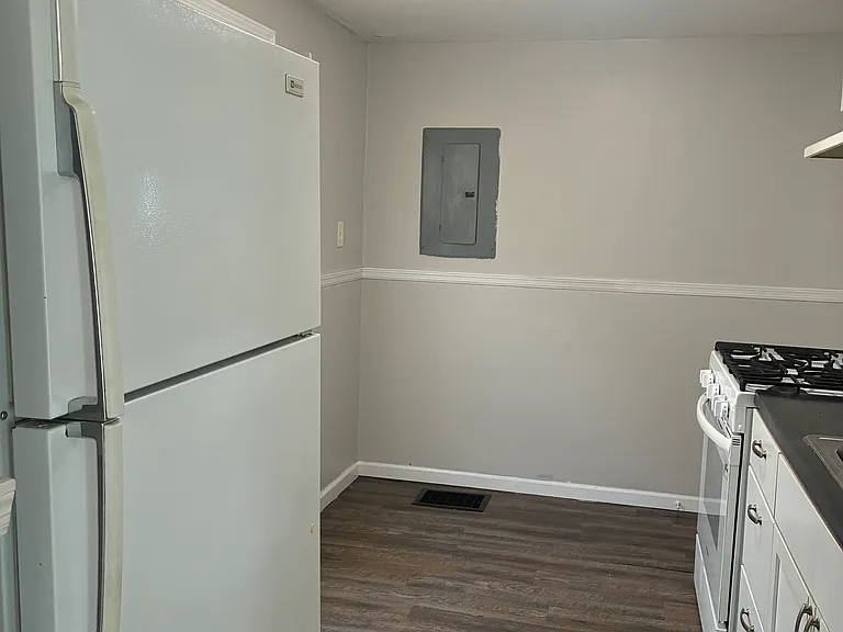 1436 E Dubail Ave — Photo 11