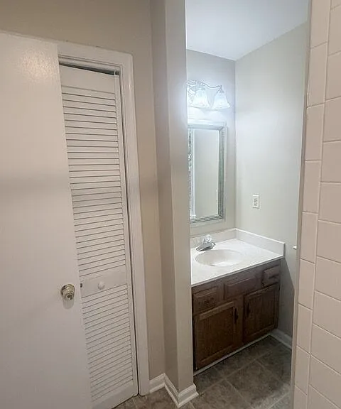 14709 Mill Spring Dr — Photo 15