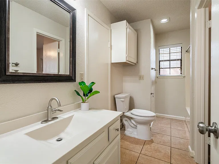 3800 Foust Trl #B — Photo 9