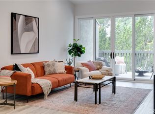 2514 W Macarthur Blvd UNIT D, Santa Ana, CA 92704