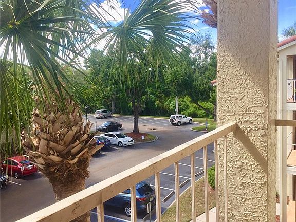 2nd image of 3016 Parkway Blvd APT 305