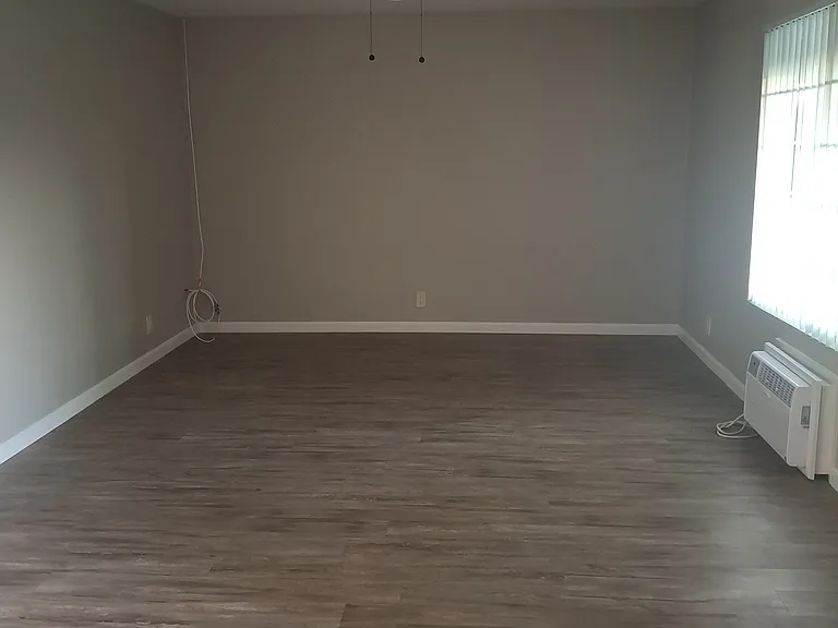 6402 Crescent Ave #12 — Photo 4