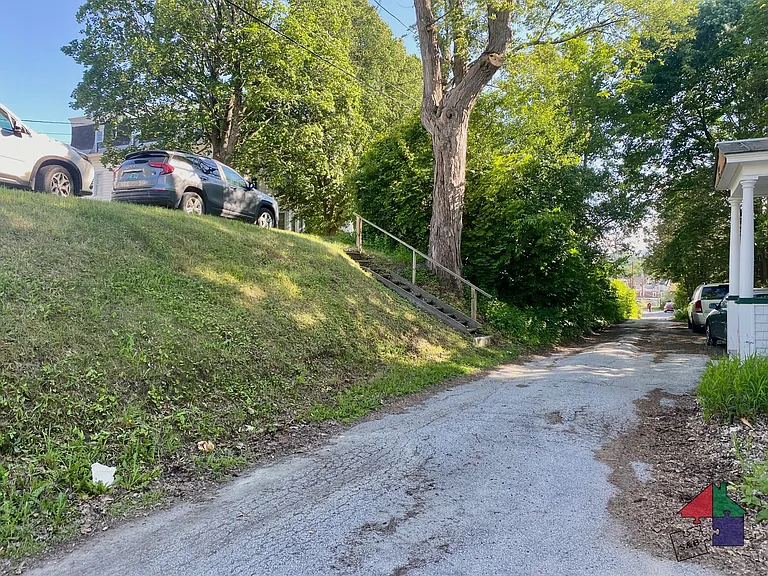 34 Highland Ave — Photo 15
