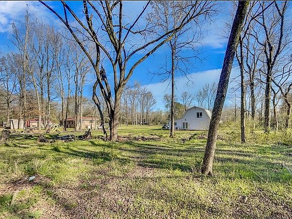 3rd image of 10964 Crestwood Way