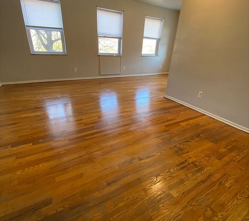 1st image of 4250 Miami St #2