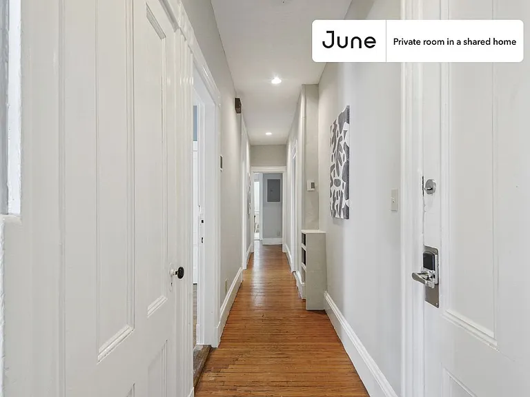 76 Easton St #C — Photo 10