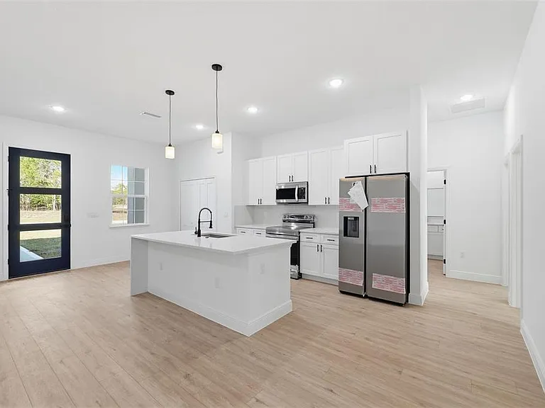 2652 W Paragon Ln — Photo 18