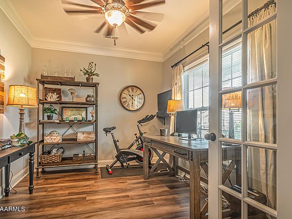 4th image of 3105 Creekbend Ln