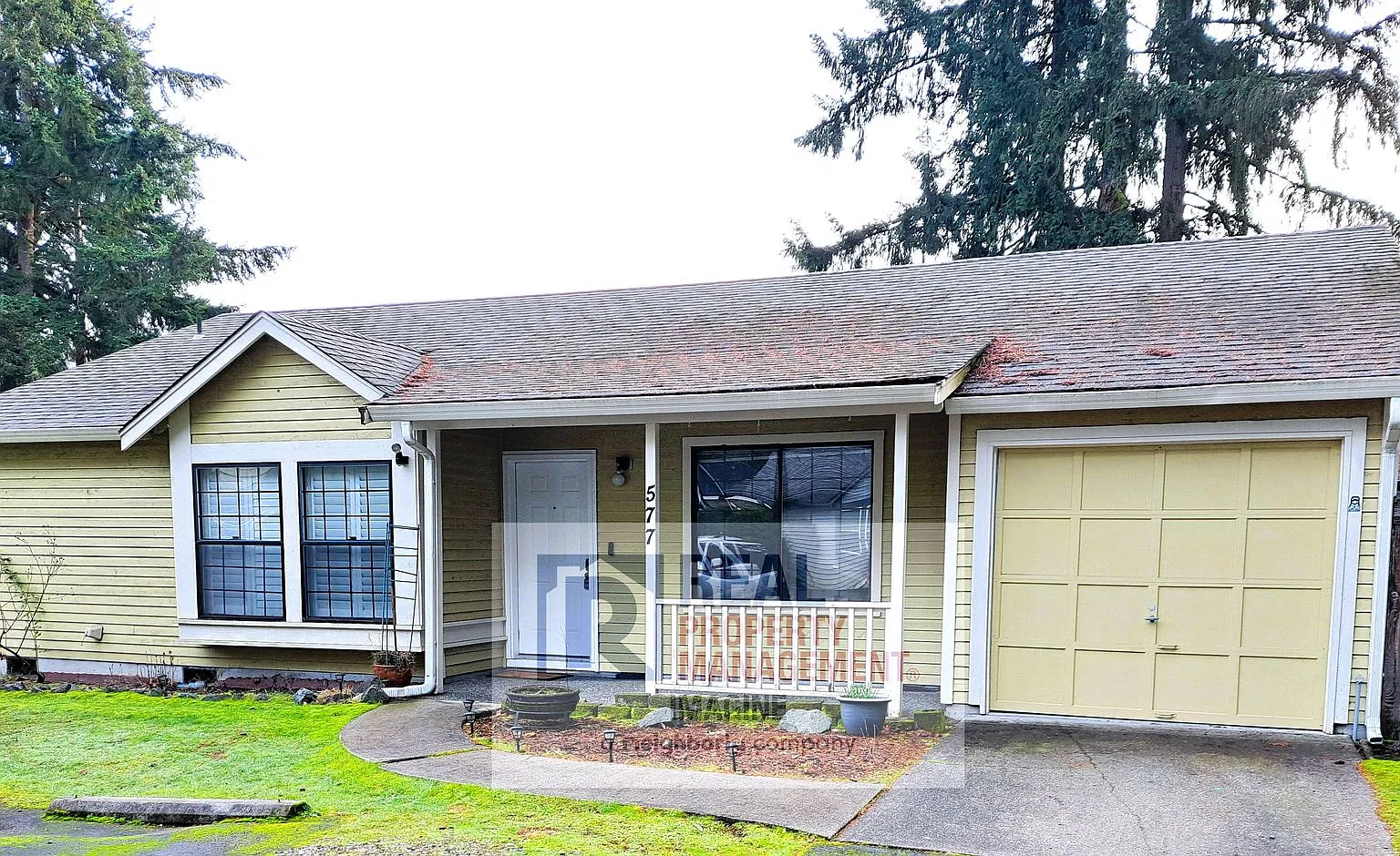 Check out this adorable 2.0 bedroom, 2.0 bath home — Photo 2