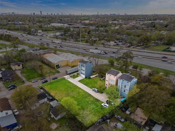 0 Eichwurzel Ln Lot 7, Houston, TX 77009