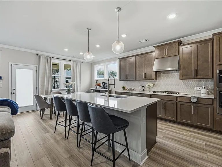 3168 Shirecrest Ln — Photo 16