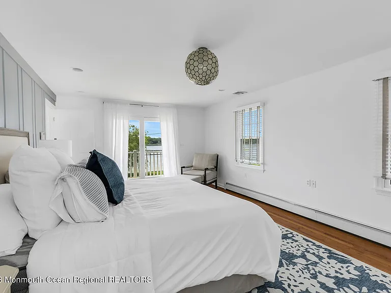 306 Ocean Rd — Photo 34