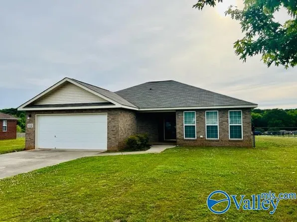 132 Ladd Rd, Huntsville, AL 35811