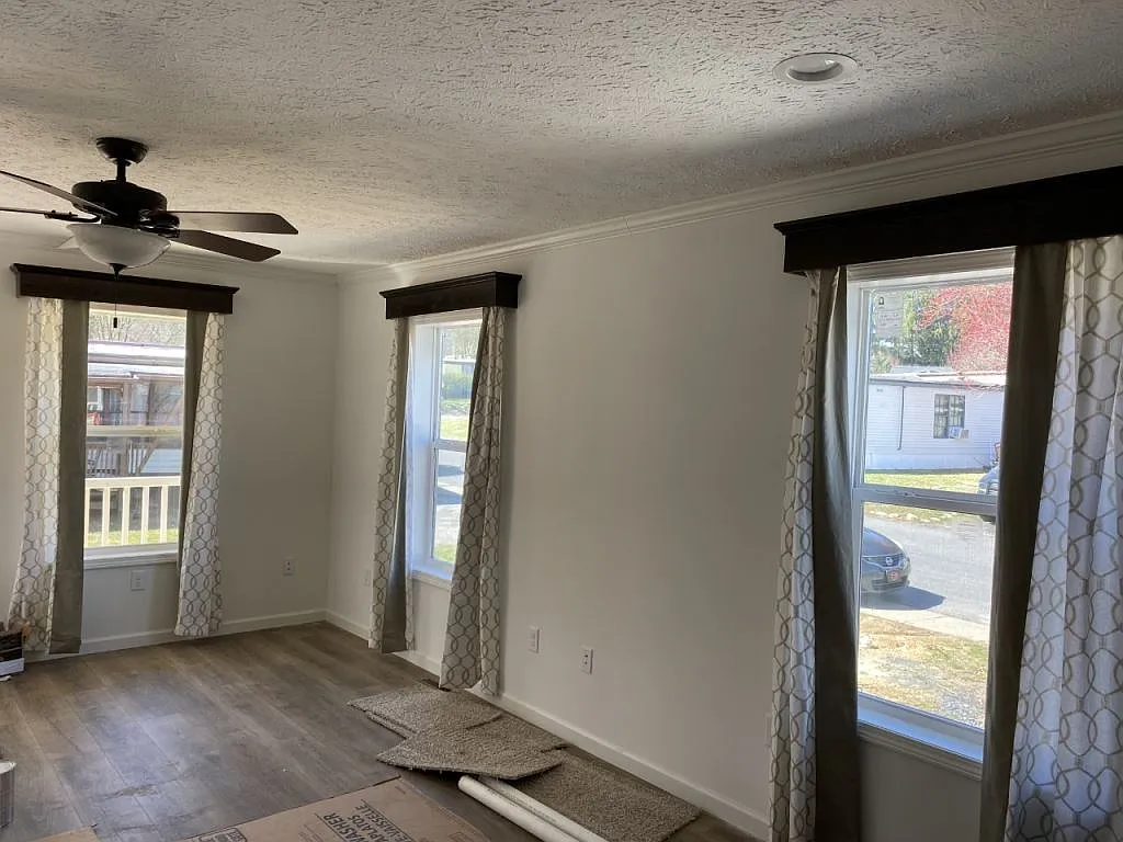 2 bed, 2.0 bath, 1008 sqft, $1,957 — Photo 3