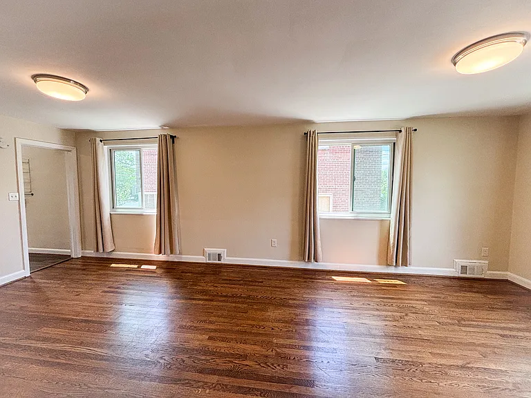 5027 Sargent Rd NE — Photo 5