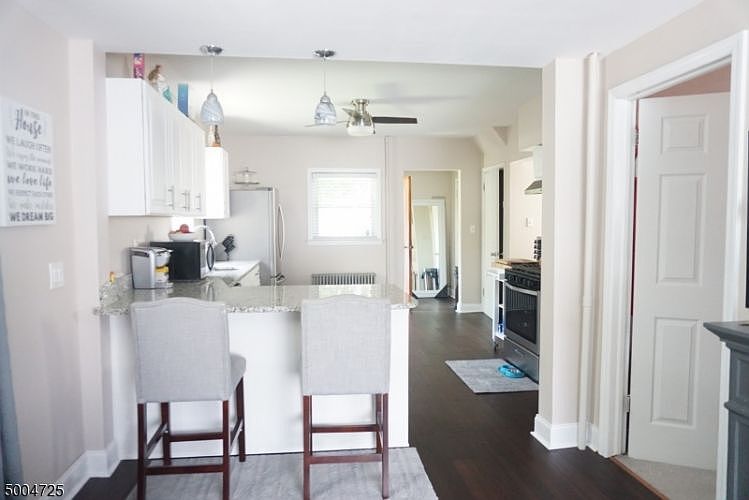 2nd image of 16 Sipp Ave