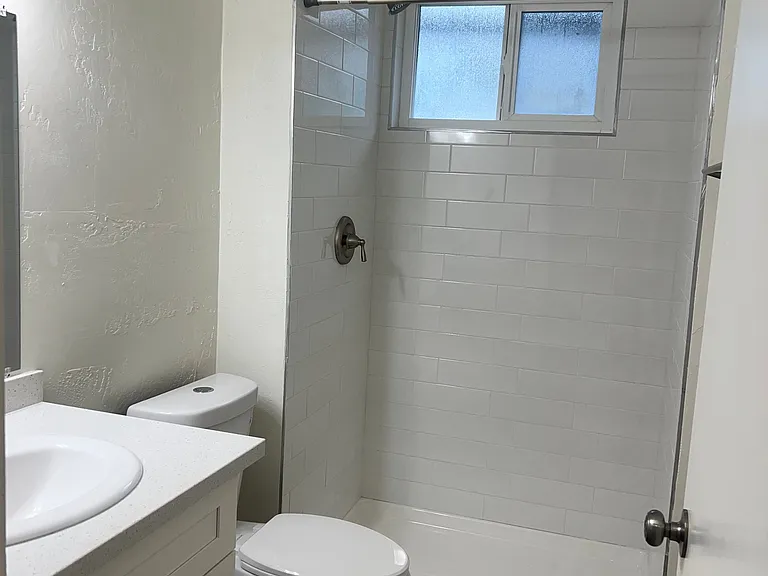 603 Johnson Ave — Photo 8