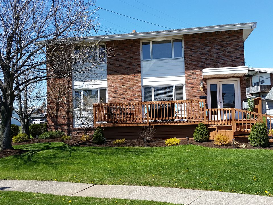 1st image of 35 Doyle Ct