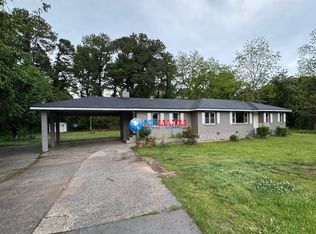 2210 Rockbridge Rd, Stone Mountain, GA 30087