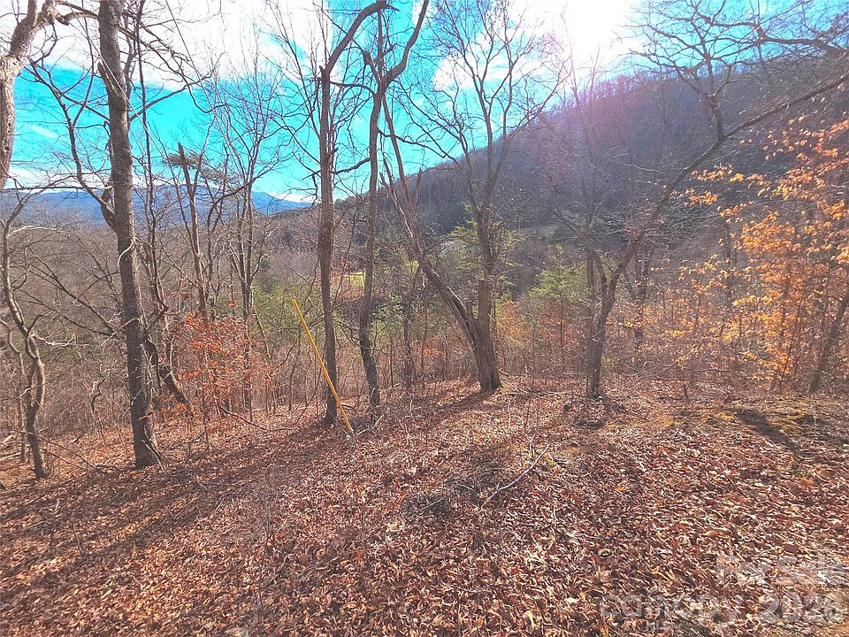 1st image of 50 Feather Ln #50