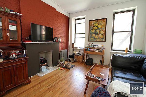 1st image of 220 E 84th St APT 4b