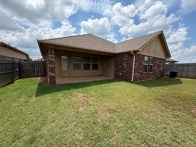 3420 Bear Mountain Dr — Photo 38
