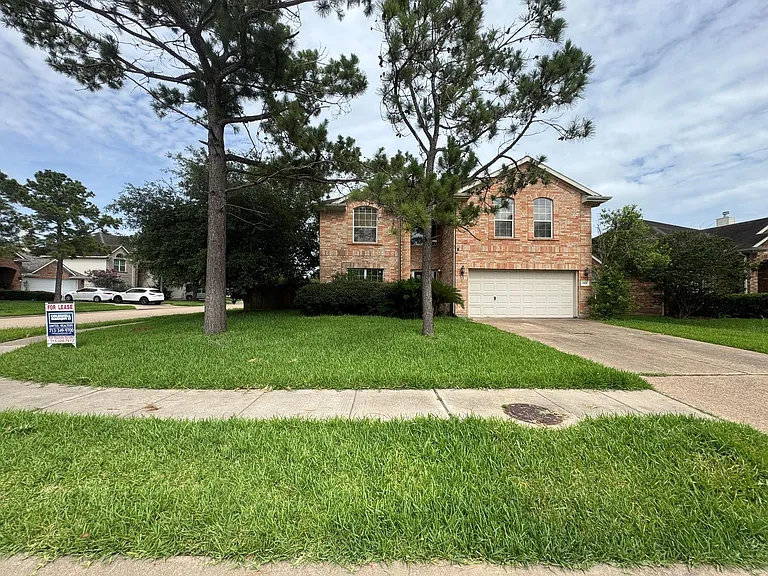 2601 Easton Springs Ct — Photo 1