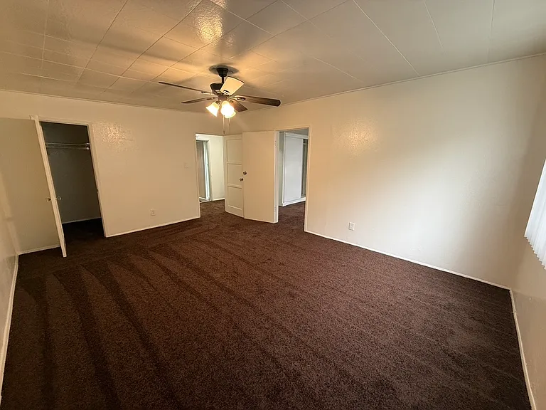 2736 Date St #B — Photo 8