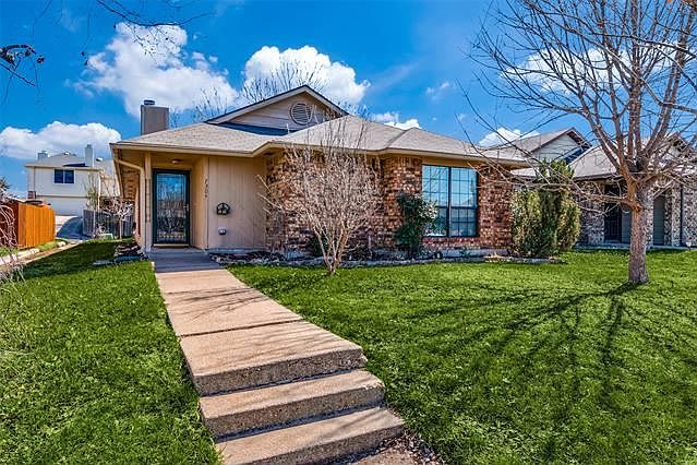 1st image of 7304 Blackthorn Dr