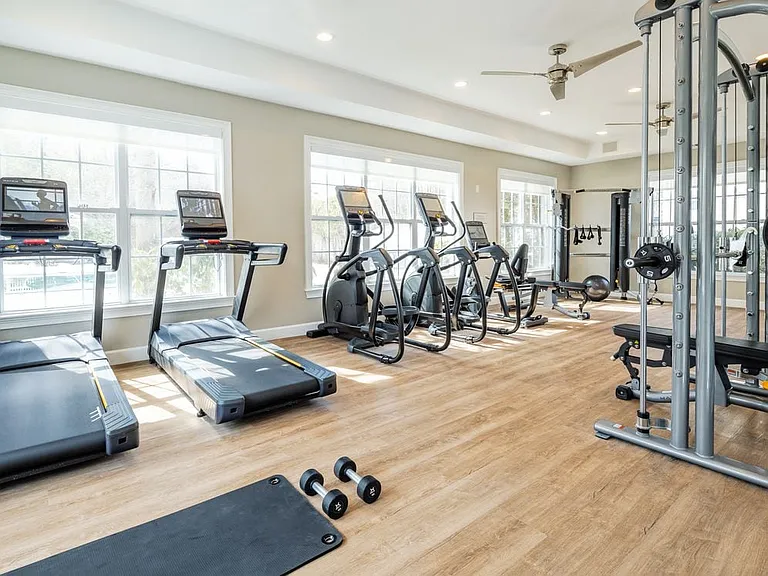 eaves Wilmington fitness center with cardio equipment