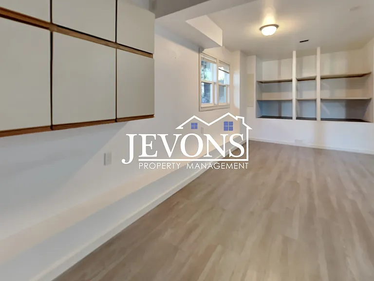 6617 1/2 S Monroe St #B — Photo 10