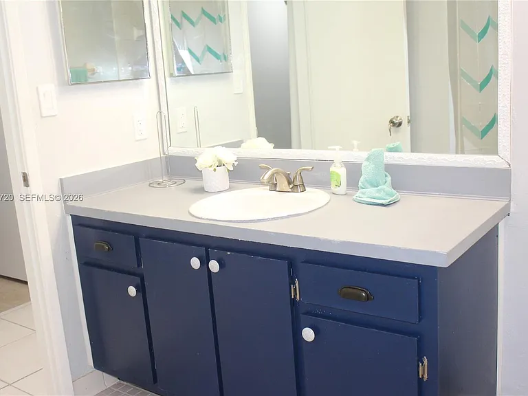 110 Gardens Dr #103 — Photo 18