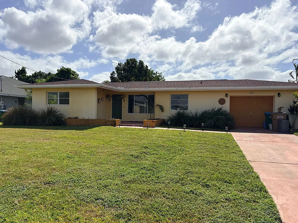 1234 SE 39th Ter