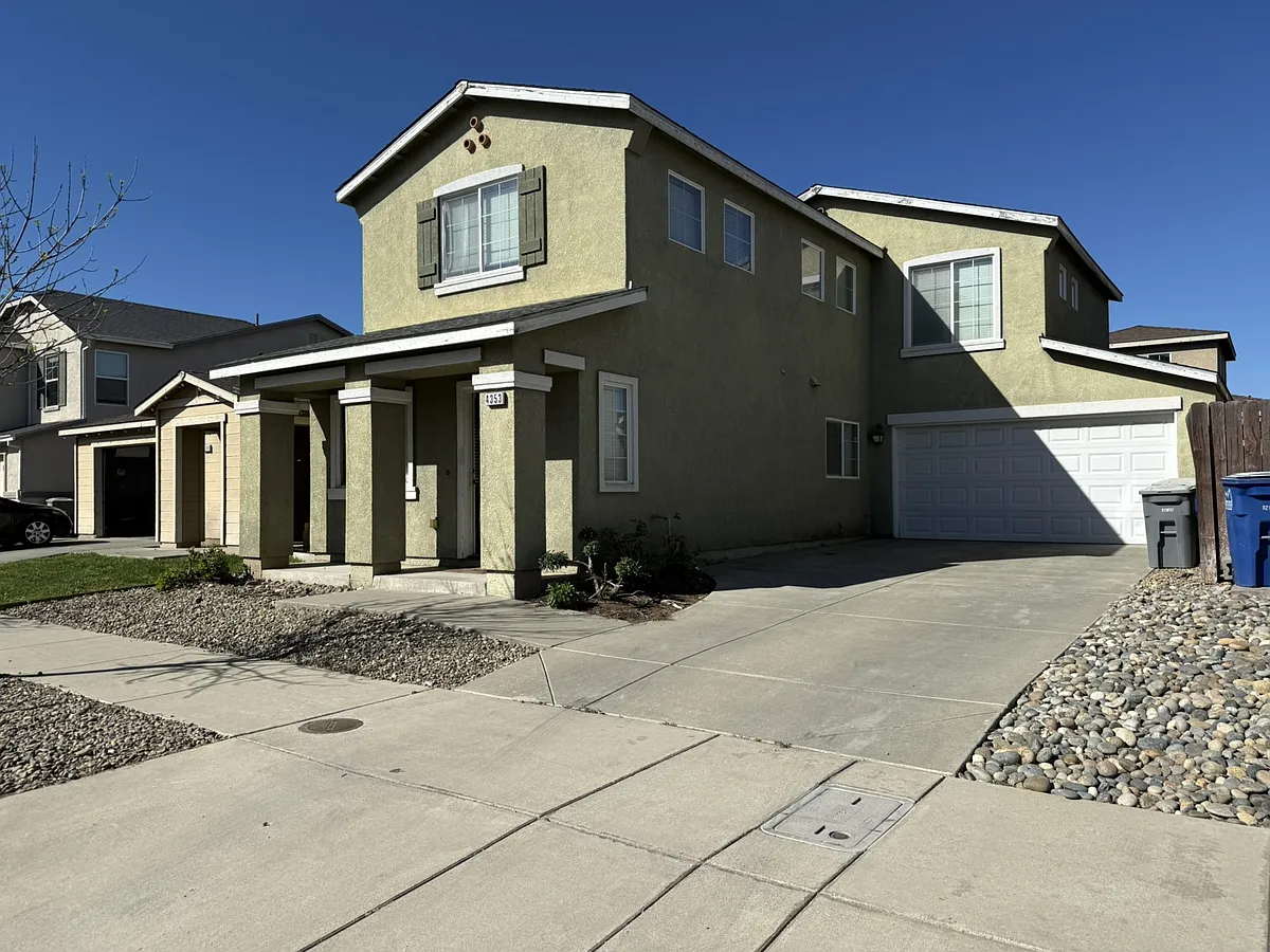 Building Photo - 4353 Briggs Ln