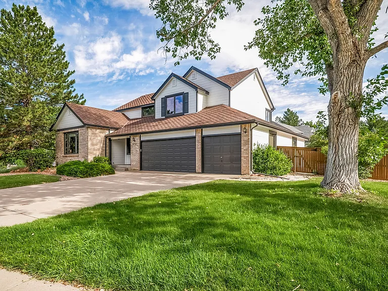 6793 Blackhawk Ct — Photo 2