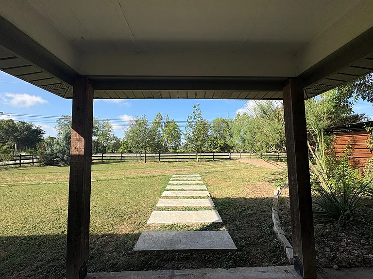 9032 Nuckols Crossing Rd — Photo 2
