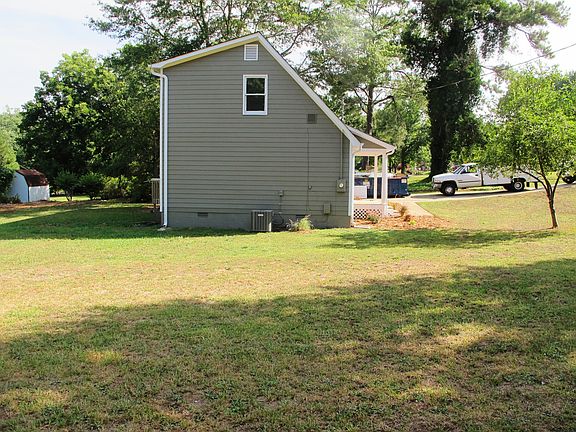 Side View of XL Yard
