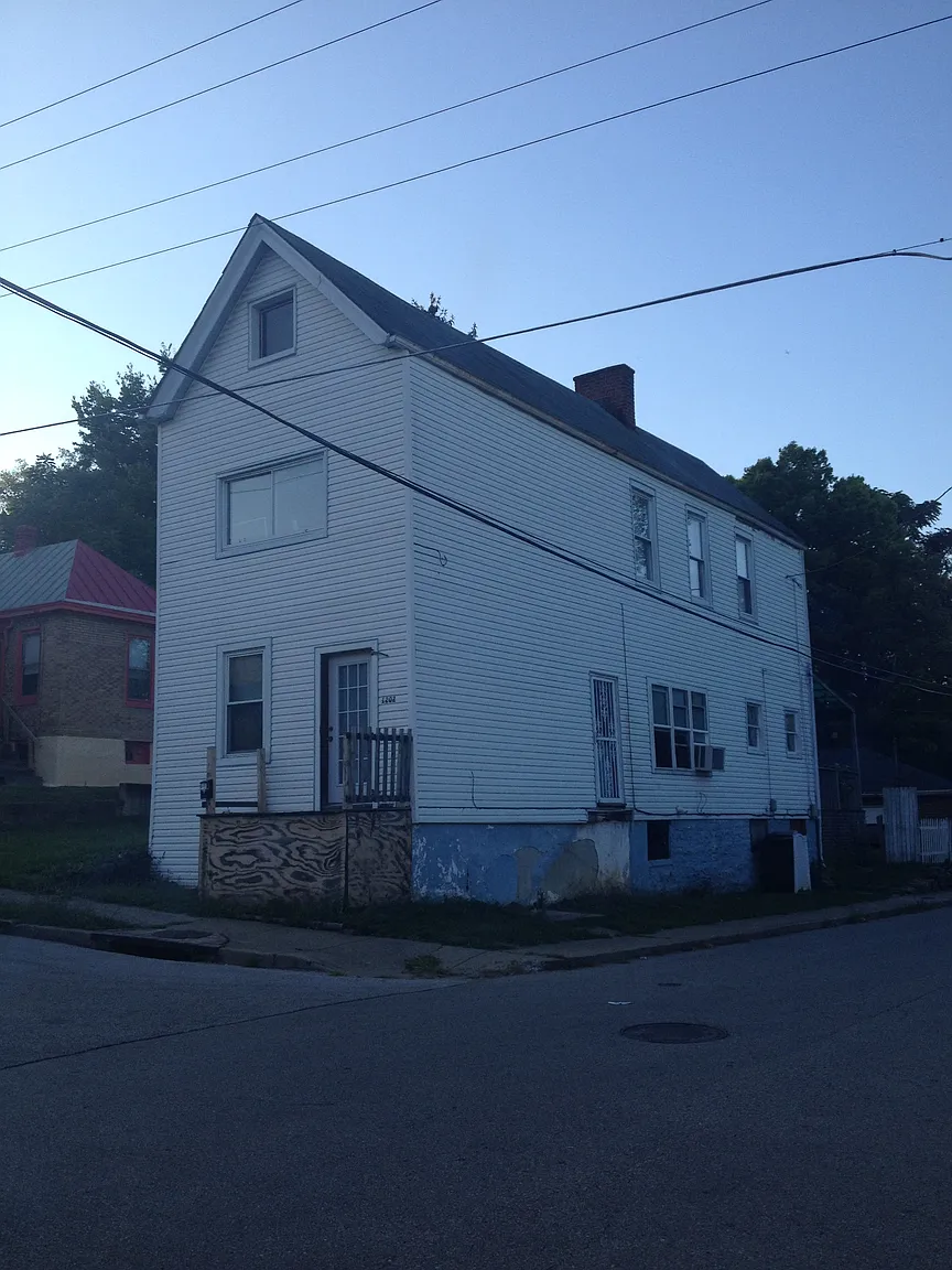 1202 High St photo 1